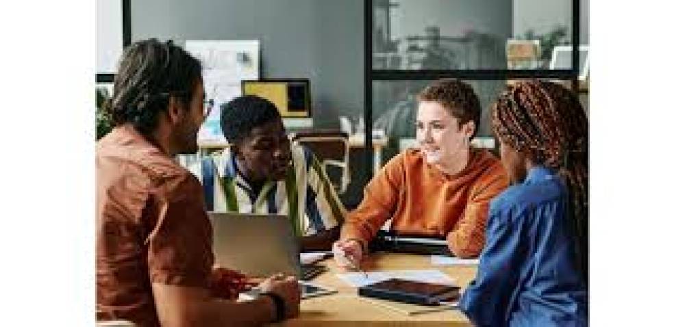 O Papel Vital da Juventude no Desenvolvimento Social