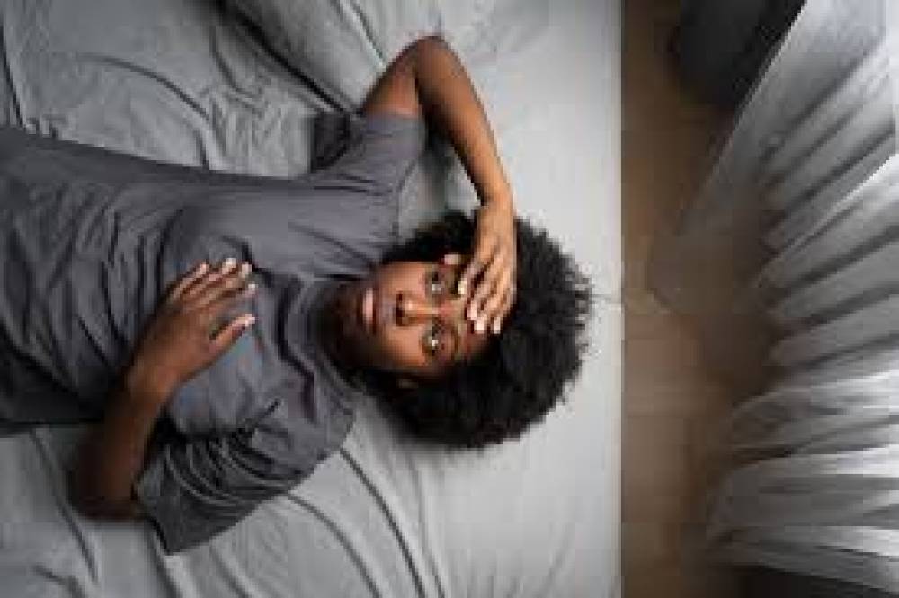 Sono e Humor: A Conexão Entre o Descanso e o Bem-Estar Emocional