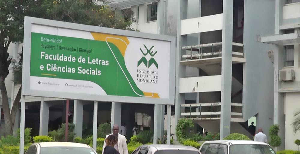Faculdade de Letras e Ciências Sociais (FLCS)